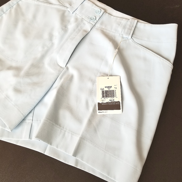 Nike Golf Shorts - Picture 3 of 7